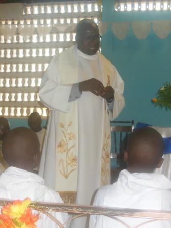 Visite de Mgr Daniel Nlandu à Mindouli (4)