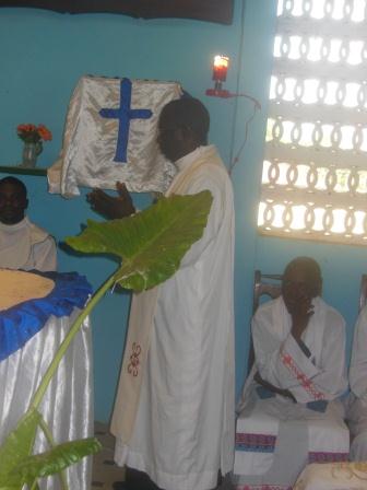 Visite de Mgr Daniel Nlandu à Mindouli (7)