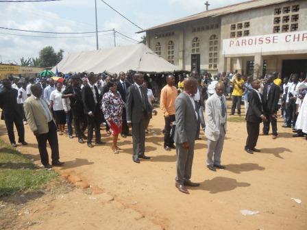 Visite pastorale de Mgr Daniel Nlandu à Christ-Roi (119)