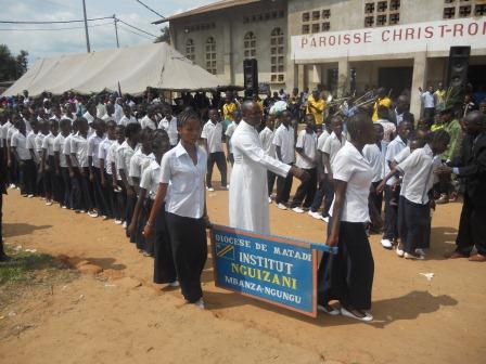 Visite pastorale de Mgr Daniel Nlandu à Christ-Roi (124)