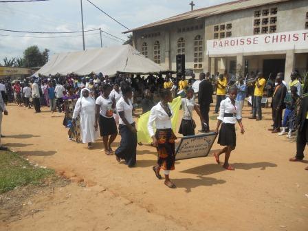 Visite pastorale de Mgr Daniel Nlandu à Christ-Roi (125)