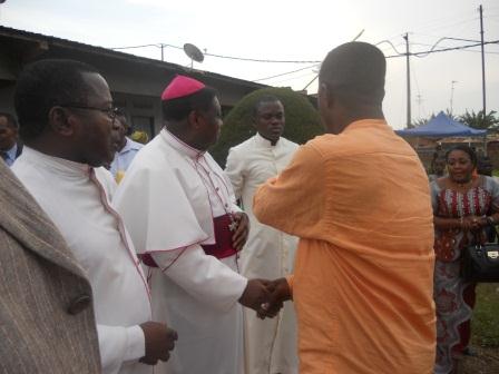 Visite pastorale de Mgr Daniel Nlandu à Christ-Roi (130)