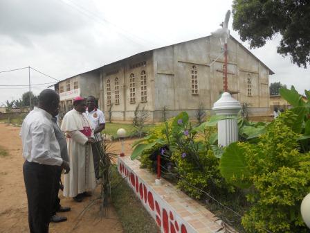 Visite pastorale de Mgr Daniel Nlandu à Christ-Roi (20)