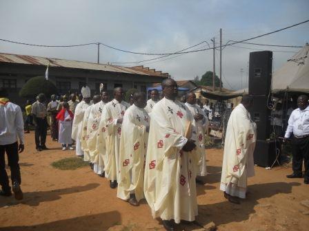Visite pastorale de Mgr Daniel Nlandu à Christ-Roi (34)