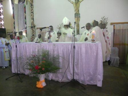 Visite pastorale de Mgr Daniel Nlandu à Christ-Roi (36)
