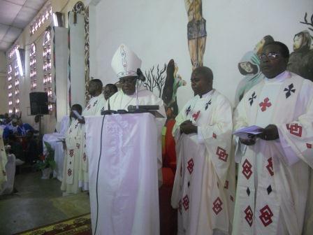 Visite pastorale de Mgr Daniel Nlandu à Christ-Roi (37)