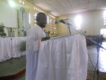 Visite pastorale de Mgr Daniel Nlandu à Christ-Roi (49)