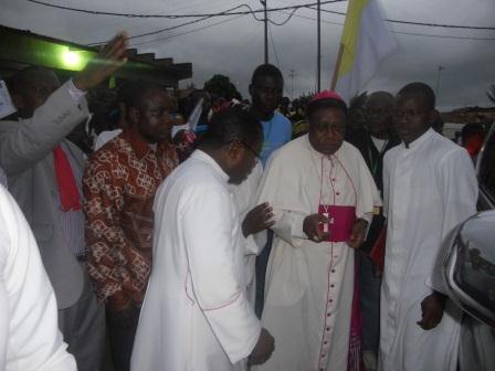 Visite pastorale de Mgr Daniel Nlandu à Christ-Roi (5)