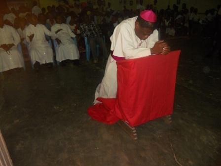 Visite pastorale de Mgr Daniel Nlandu à Christ-Roi (7)