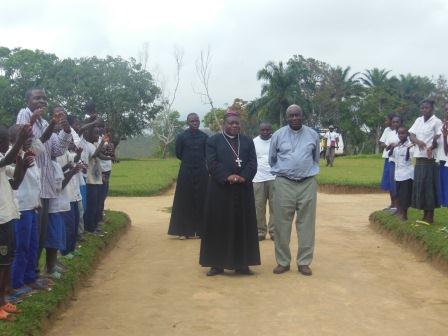 Visite pastorale de Mgr Daniel Nlandu à Miyamba (5)