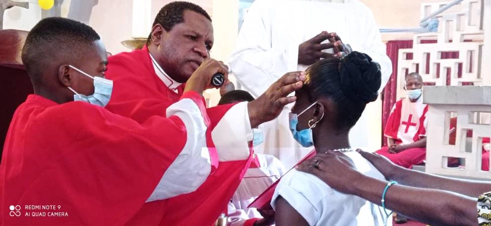 Confirmations a la cathedrale de matadi 21 